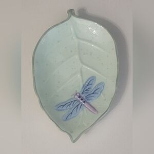 Leaf-Shaped Ceramic Dish with Dragonfly Design